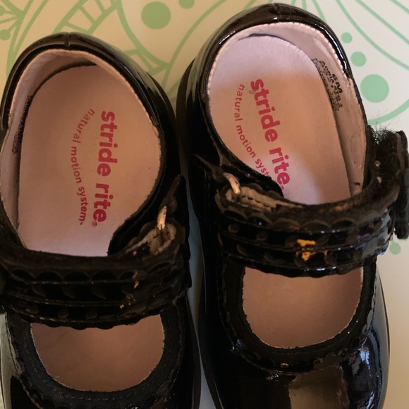 Stride rite Mary Jane Adria Black patent leather 6M Gem flower Velcro closure - Picture 4 of 8